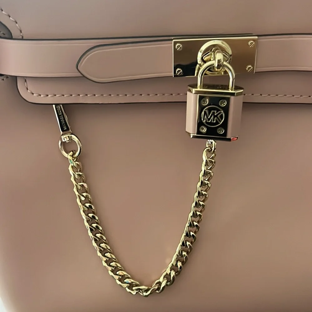 Michael Kors Hamilton Legacy Large Belted Satchel in Smokey Rose pink - Picture 2 of 5